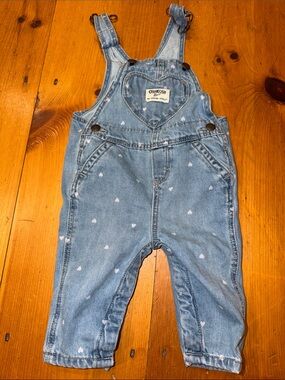 OshKosh B'gosh Light Blue Denim Overalls with White Heart Print size 6 months